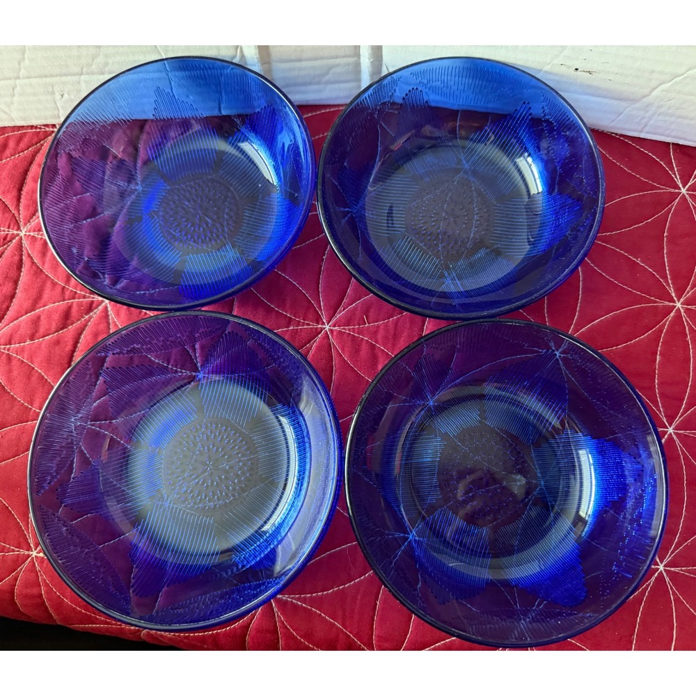 Forte Crisa Cobalt Blue Glass Bowls Textured Floral Sunburst Cereal Bowls (4)